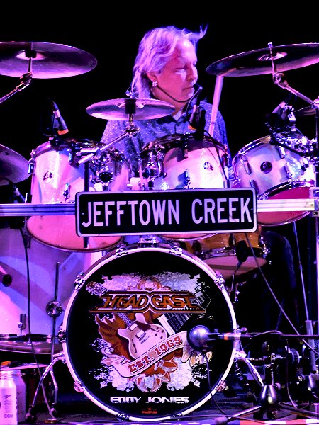 Eddy Jones - Diamond Jo Casino
Mississippi Moon Bar - Dubuque, IA
Photo by Jody Andresen Eddy Jones - Diamond Jo Casino
Mississippi Moon Bar - Dubuque, IA
Photo by Jody Andresen