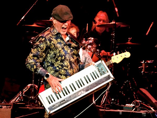 Roger Boyd - Illinois Rock & Roll Museum
Hall of Fame Induction Ceremony Performance 
Rialto Square Theatre - Joliet, IL
Photo by Tom  Cullen