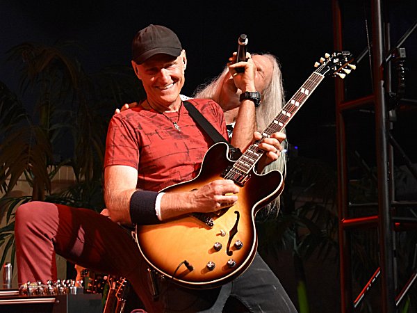 Mark Murtha and Darren Walker - Surf Ballroom
Clear Lake, IA - Photo by Jody Andresens Mark Murtha and Darren Walker - Surf Ballroom
Clear Lake, IA - Photo by Jody Andresen